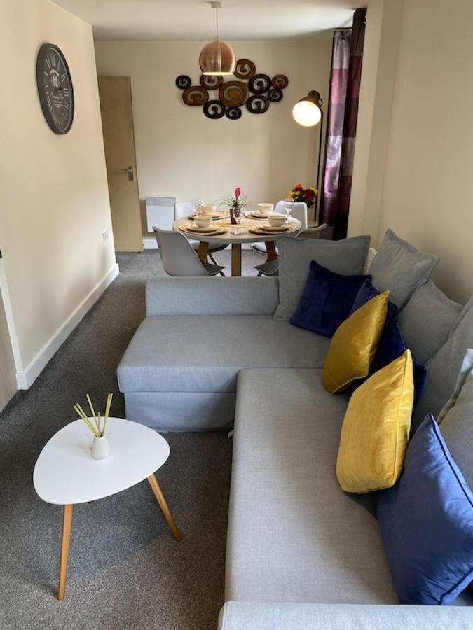 Stylish Two Bed City Apartment With Secure Parking Southampton Kültér fotó