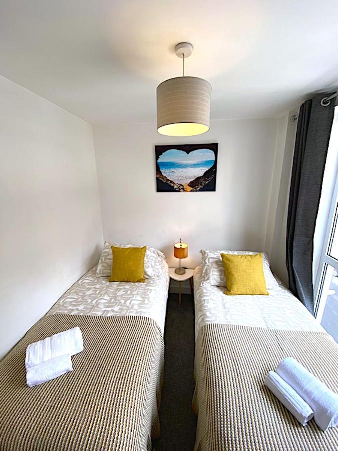 Stylish Two Bed City Apartment With Secure Parking Southampton Kültér fotó