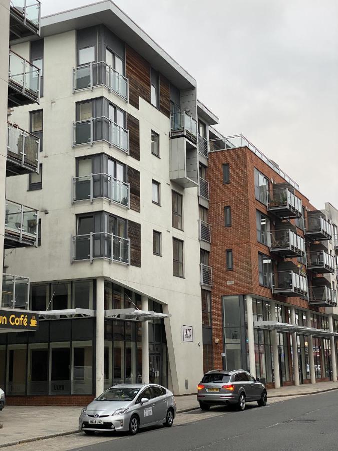 Stylish Two Bed City Apartment With Secure Parking Southampton Kültér fotó